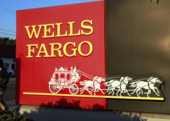 Apex legends servers down : Users are not able to play the game.