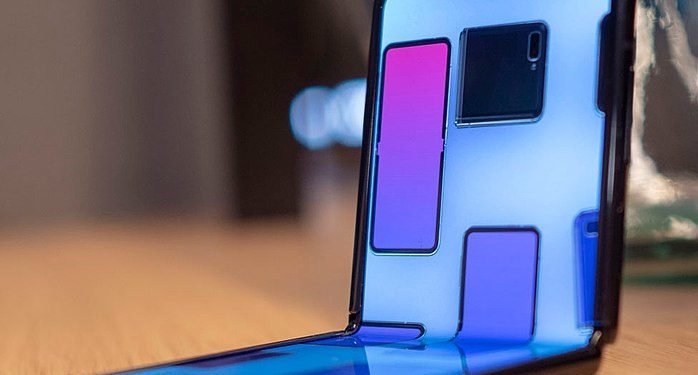 Samsung_Galaxy_Z_Fold 2