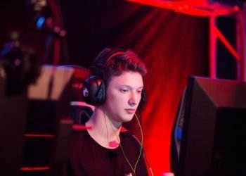 Resolut1on to play for Just Error