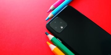 Google Pixel 5 design