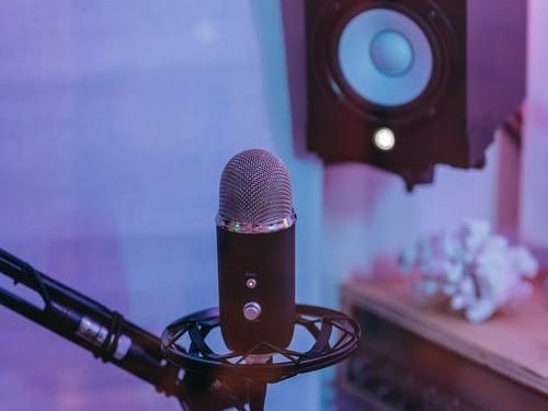 Output sound with speakers