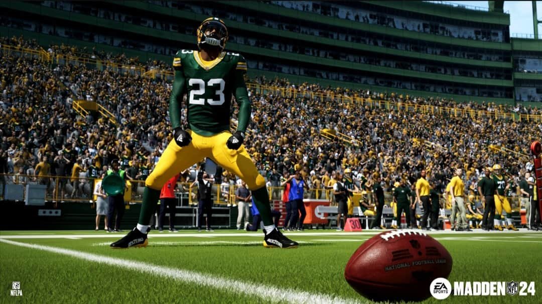 Madden NFL 24 server status online