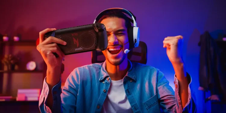 Acer Nitro Blaze 7 vs Steam Deck Which is better